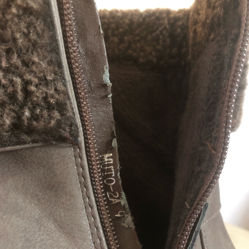 Faux fur trimmed, ankle boots NWOT - Picture 3 of 5